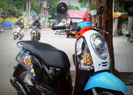 Scoopy i 2014 สีดำนํ้าเงิน รุ่นยอดนิยม 26900