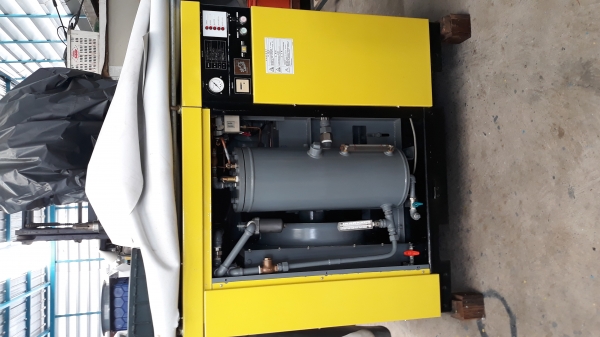 ขายเครื่องปั๊มลมHitachi 30Hp เครื่องพร้อมใช้งาน รับประกัน1ปี