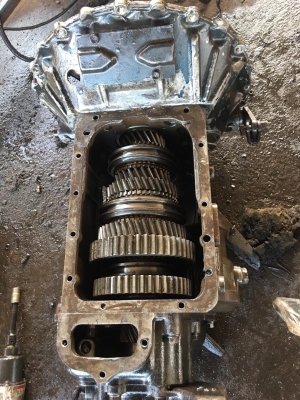 เกียร์ ISUZU 7เกียร์ ถอย ถอดจาก175แรง 19000บาท พร้อมใช้งาน เกียร์ ISUZU 7เกียร์ ถอย ถอดจาก175แรง 19000บาท พร้อมใช้งาน