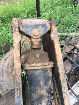 กะบอกดั้ม 15ตัน พร้อมปั้มปั่น 16000บาท