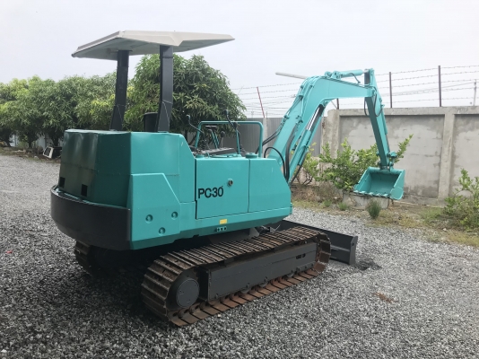 รถ แบคโฮKOMATSUรุ่นPC30-6รถนอกนำเข้าไม่เคยใช้งานในไทยเอกสารพร้อม แทร็กเหล็กสภาพดีพร้อมใช้งาน ขาย2950