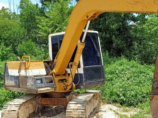 KOMATSU PC60-5 ขายตามสภาพ KOMATSU PC60-5 ขายตามสภาพ