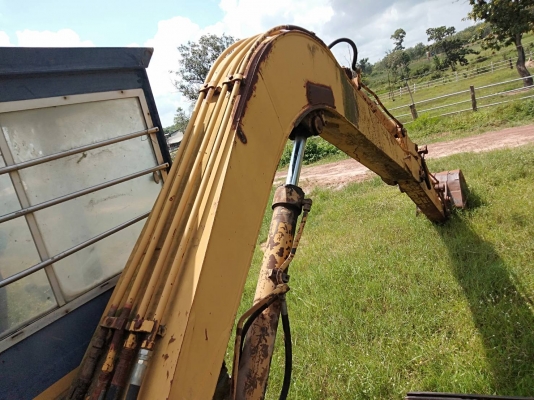 ขายด่วน แบคโคร KOMATSU PC60-3 สภาพพร้อมใช้งาน โซ่ช่วงล่างสวย เครื่องปั้มดี เอวแน่น เอกสารสัญญาซื้อขาย สนใจสอบถาม 093 0764943 K ตั้ม