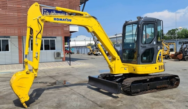 ขายด่วน635,000บาทรถแบคโฮโคมัสซูKOMATSUPC55MR2รุ่นหัวเก๋ง-8ยกหัวได้รุ่นยอดนิยมคอลโทลน้ำนันปั้มนี้วแรงๆเครื่องโคมัสซู4D88Eเครื่องดีปั่มแรงรถนอกเพิ่งนำเข้ามาใหม่ยังไม่เคยใช้งานในเมืองไทยเลย