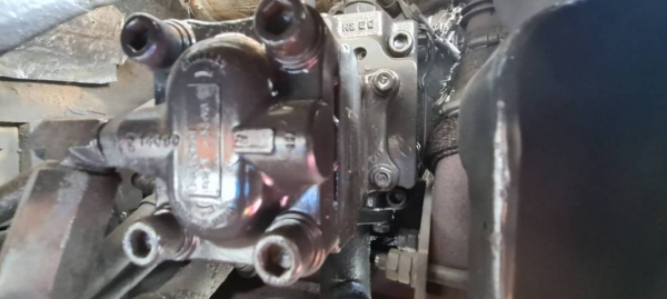 ขายด่วน635,000บาทรถแบคโฮโคมัสซูKOMATSUPC55MR2รุ่นหัวเก๋ง-8ยกหัวได้รุ่นยอดนิยมคอลโทลน้ำนันปั้มนี้วแรงๆเครื่องโคมัสซู4D88Eเครื่องดีปั่มแรงรถนอกเพิ่งนำเข้ามาใหม่ยังไม่เคยใช้งานในเมืองไทยเลย