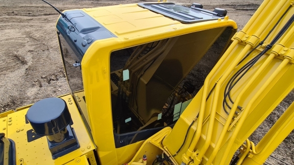 Komatsu PC200-8MO ไมล์ 5000 จอเหลือง กล้องหลัง สวยๆ