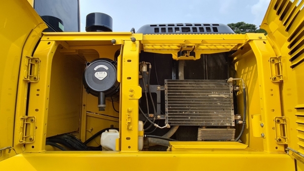 Komatsu PC200-8MO ไมล์ 5000 จอเหลือง กล้องหลัง สวยๆ