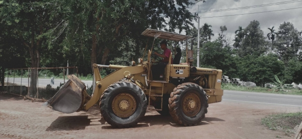 ขายรถตัก ยี่ห้อ KOMATSU JH30 ขายตามสภาพ ราคาต่อรองได้ ขายรถตัก ยี่ห้อ KOMATSU JH30 ขายตามสภาพ ราคาต่อรองได้