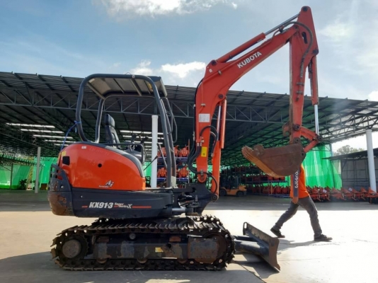 มาแล้วจ้ารถขุด คูโบต้ารุ่น Kx91-3sx ราคาขายสด 675,000 บาท ดาวน์ได้จ้า ดาวน์  165,000 บาท 089-0111624 เฮียเลี้ยงจ้า  สนใจโทรเลยจ้า สอบถามหรือสามารถมาดูที่ร้านเราได้จ้า   สนใจสามารถมาดูมาลองขับให้เต็มที่ไม่ซื้อไม่เป็นไรมีลานปูนเท่าสนามบอลให้ลองขับทุกคัน