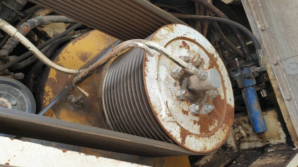 รถกัด CMI RS800 ปี 2005.