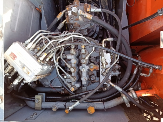 ขายจ้า..HITACHI ZX120-1. สภาพสวย เดิมๆๆ  8พันชั่วโมง เอกสารเล่มทะเบียน พร้อมใช้  โทร 089-3818694 จ๊อย