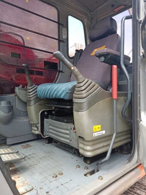 ขายจ้า..HITACHI ZX120-1. สภาพสวย เดิมๆๆ  8พันชั่วโมง เอกสารเล่มทะเบียน พร้อมใช้  โทร 089-3818694 จ๊อย