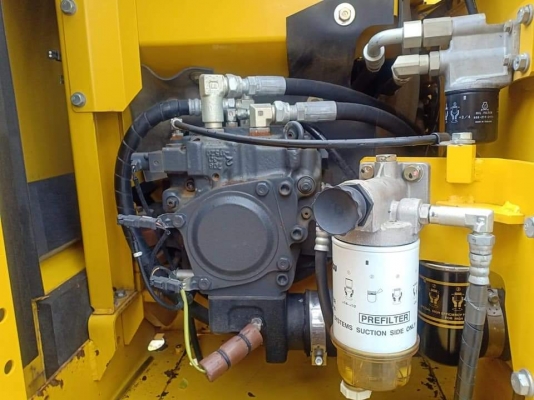 ขายจ้าKOMATSU PC120-8. เก่านอกแท้  เดิมๆๆสภาพสวย  ใช้งานมาน้อย  เครื่องปั๊มแห้ง...พร้อมใช้  โทร 089-3818694 จ๊อย