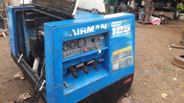 ขายเครื่องปั๊มลม AIRMAN PDS-125S เก่านอก # ขนาด 7 บาร์ 125cfm สภาพดี พร้อมใช้ โทร084-5424150 line id ขายเครื่องปั๊มลม AIRMAN PDS-125S เก่านอก # ขนาด 7 บาร์ 125cfm สภาพดี พร้อมใช้ โทร084-5424150 line id