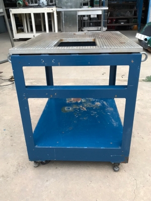 โครงเครื่องจักร ขนาด 60x71x75 ซม.มีลูกล้อพร้อมขาปรับระดับ 4 ล้อ เหล็กหนา มีรอยการใช้งาน งานดี ราคาตั โครงเครื่องจักร ขนาด 60x71x75 ซม.มีลูกล้อพร้อมขาปรับระดับ 4 ล้อ เหล็กหนา มีรอยการใช้งาน งานดี ราคาตั