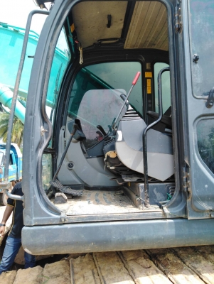 ขายรถแบคโฮ KOBELCO SK200-8 YN 12 SUPER X