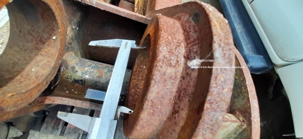 FROM JAPAN ตัวคีบปากหนีบไม้ GRAPPLE อุปกรณ์รองรับ สำหรับรถขุดไซค์ 200 ,220 สินค้าเก่านอก ขายตามสภาพ**