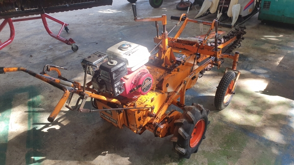 รถขุดว่างท่อ 4 นิ้ว รถขุดว่างท่อ 4 นิ้ว