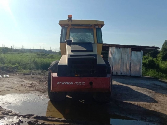 ขาย 1,650,000 รถบดถนน DYNAPAC CA602D ขาย 1,650,000 รถบดถนน DYNAPAC CA602D