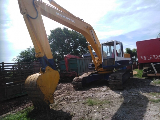ขายรถแม๊คโครKomatsu PC200-5 เครื่องดี ปั้มเดิม โซ่ใหม่ 2 ข้างเอวแน่น