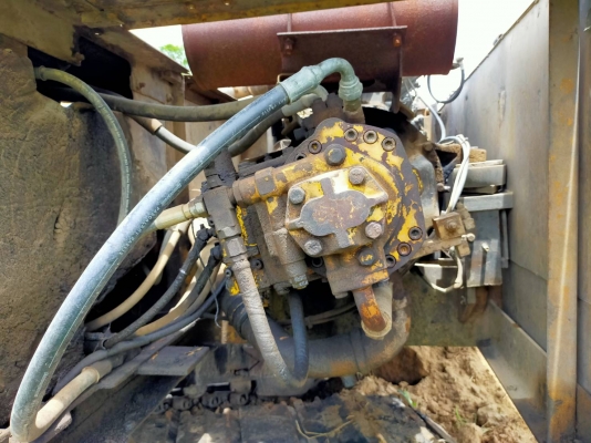 ขายรถแบคโฮ KOMATSU PC200-3 ขายรถแบคโฮ KOMATSU PC200-3