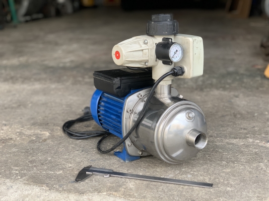ขายปั๊มน้ำแรงดันสูงหัวปั๊มสแตนเลส Ebara 650W (0.9HP.) 220V ไฟบ้าน made in Italy ขนาดเข้า 1.2นิ้ว ออก ขายปั๊มน้ำแรงดันสูงหัวปั๊มสแตนเลส Ebara 650W (0.9HP.) 220V ไฟบ้าน made in Italy ขนาดเข้า 1.2นิ้ว ออก