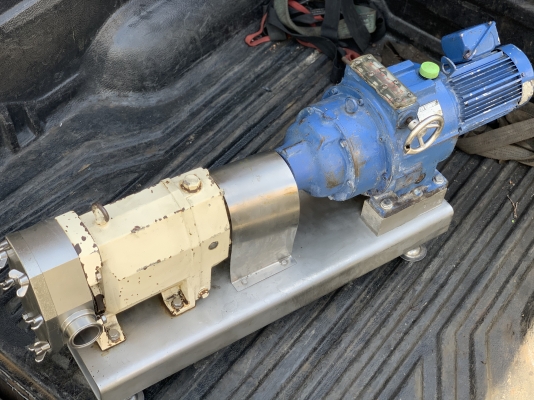 ขายหัวปั๊มดูดของเหนียวหัวสแตนเลส Hanatsuka Stainless Pump ขนาด 2นิ้ว made in Japan พร้อมแท่นชุดมอเตอร์เกียร์ Sumitomo 2HP. 380V ปรับรอบได้ในตัว ตัวใหญ่ แท่นสแตนเลสทั้งตัว ใช้ในงานผลิตอาหาร ดูดของเหนียว ของหนืด ดูดสารเคมีต่างๆ สภาพสวย หมุนนิ่ม พร้อมใช้งาน