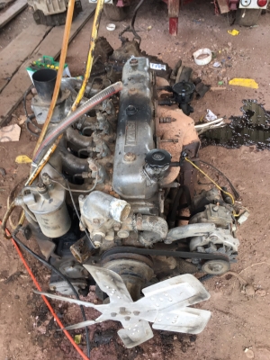 เครื่องISUZU 6BD1 ปั้มลม พร้อมใช้งาน 46000บาท ใบชื้อขาย