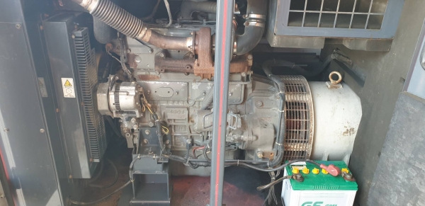 ขายเครื่องปั่นไฟมือสองจากญี่ปุ่น สภาพเดิมๆสวยๆ พร้อมใช้งาน