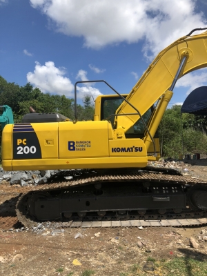 KOMATSU PC200-8 ทำงาน10,000ชม.ไฟฟ้าครบ เครื่องปั้มแน่น แอร์เย็นช่วงล่างเต็มเอกสารชุดจดทะเบียน