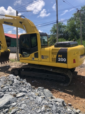 KOMATSU PC200-8 ทำงาน10,000ชม.ไฟฟ้าครบ เครื่องปั้มแน่น แอร์เย็นช่วงล่างเต็มเอกสารชุดจดทะเบียน