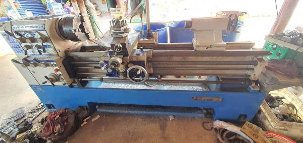 ขายครับขาย เครื่องกลึง 8 ฟุต winho 480 &times; 1500 ซื้อใหม่มา กลึงงานอะไหล่ มอเตอร์ไซด์เล็กน้อยเท่านั้น อายุการใช้งาน เท่ากับขี้กลึงที่เห็น 260000 บาท 0814583376 ขายเครื่องกลึง มิลลิ่ง เอก ปทุม