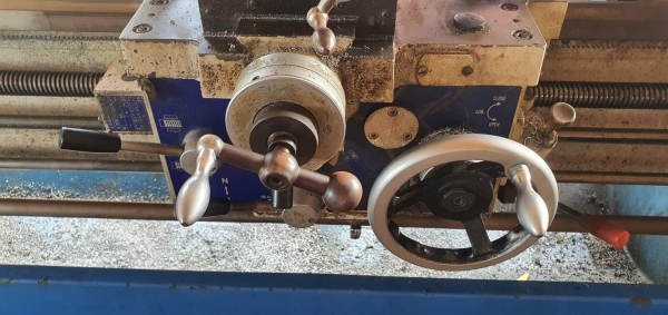 ขายครับขาย เครื่องกลึง 8 ฟุต winho 480 &times; 1500 ซื้อใหม่มา กลึงงานอะไหล่ มอเตอร์ไซด์เล็กน้อยเท่านั้น อายุการใช้งาน เท่ากับขี้กลึงที่เห็น 260000 บาท 0814583376 ขายเครื่องกลึง มิลลิ่ง เอก ปทุม