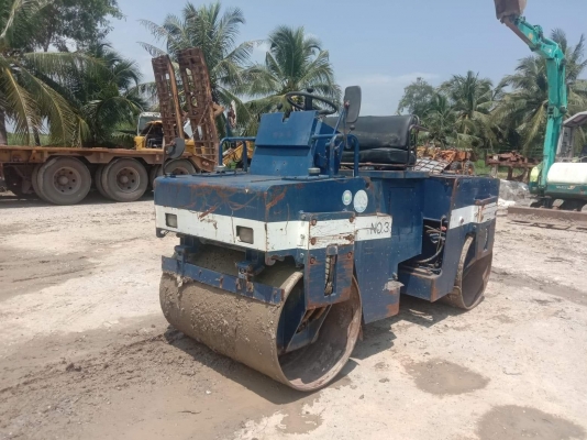 รถบดสั่นสะท้านBOMAGล้อหน้าหลังเหล็ก4ตัน