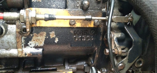 รถบดสั่นสะท้านBOMAGล้อหน้าหลังเหล็ก4ตัน