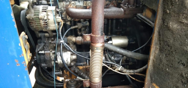 รถบดสั่นสะท้านBOMAGล้อหน้าหลังเหล็ก4ตัน