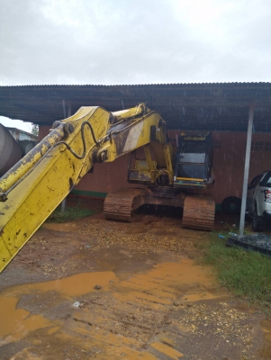 ขายด่วน KOBELCO SK200 MART III 200 สภาพพร้อมใช้งาน โซ่ช่วงล่างสวย เวแน่น ไฟฟ้าสมบูรณ์ เอกสารเล่มทะเบียน พร้อมลุยงาน สนใจเอาไปใช้งาน โทร 093 0764943 K ตั้ม