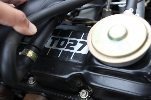 Nissan 1.5ตัน เสา4.5เมตร ดีเซล นำเข้าจากญี่ปุ่น