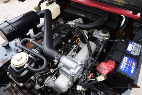 Nissan 1.5ตัน เสา4.5เมตร ดีเซล นำเข้าจากญี่ปุ่น