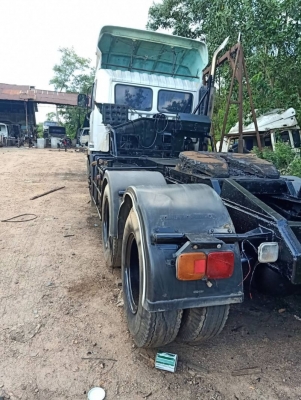ขายอีกรอบหลุดมัดจำลดราคาเหลือ 320,000 หัวลากฮีโน่320แรง 2 เพลาสภาพสวย ขายอีกรอบหลุดมัดจำลดราคาเหลือ 320,000 หัวลากฮีโน่320แรง 2 เพลาสภาพสวย