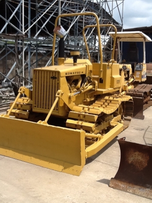 โปรโมชั่น ลดสุดพิเศษ !!! รถดันดิน D21P-5-45013  รถนอก นำเข้าจากญี่ปุ่น สภาพพร้อมใช้ เอกสารครบ