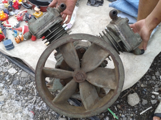 หัวปั้มลม  HITACHI  ตามสภาพ  3900