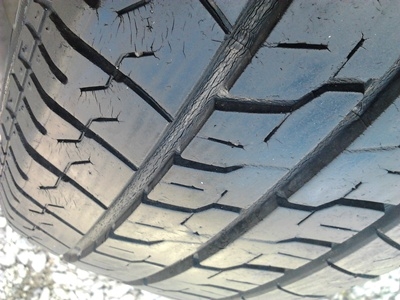 ขายยาง185/70/13 ปี 3407 BRIDGESTONE ER60   1  คู่
