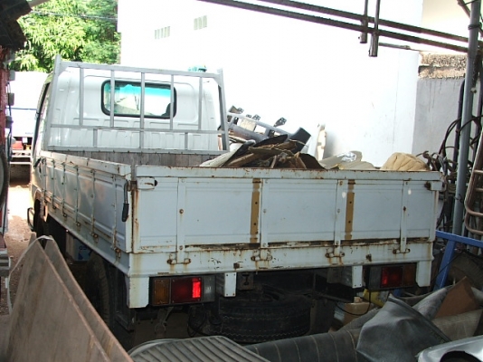 ขายสี่ล้อกลาง