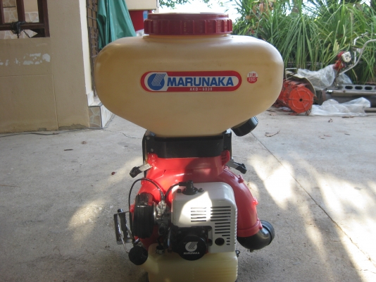 เครื่องพ่นปุ๋ยเคมี