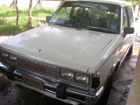 720 พวงมาลัยเพาเวอ ชุดแอร์ใหม่ ดิสเบรกหน้า เครื่องดีเชล พร้อมใช้งาน