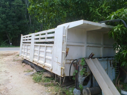 ขายกะบะเก่าสามมิตร คัสซีเทียมไม่มี มีขา กระบอกยกตามสภาพ..