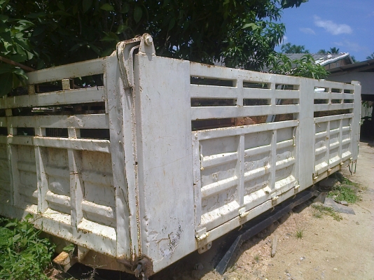 ขายกะบะเก่าสามมิตร คัสซีเทียมไม่มี มีขา กระบอกยกตามสภาพ..