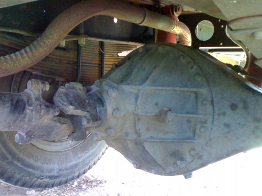 ISUZU ROCKY 195 HP 6HE1 กระบะคอกเหล็กยาว 5.50 เมตร เครื่องแรงดีไม่มีเยิ้ม หัวเก๋งบาง แอร์เย็น พวงมาลัยเพาเวอร์ เบรคทริ๊ปฟี้ครบพร้อม ช่วงล่างคัชซีสวยไม่มีดาม สภาพดี 70\% เอกสารทะเบียนภาษีครบพร้อมโอน