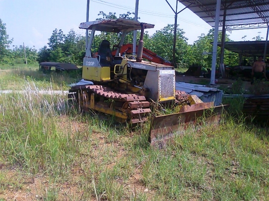 ขายด่วน..KOMATSU D20P รถสวย ระบบการทำงานสมบุรณ์แบบ พร้อมใช้งานดี.